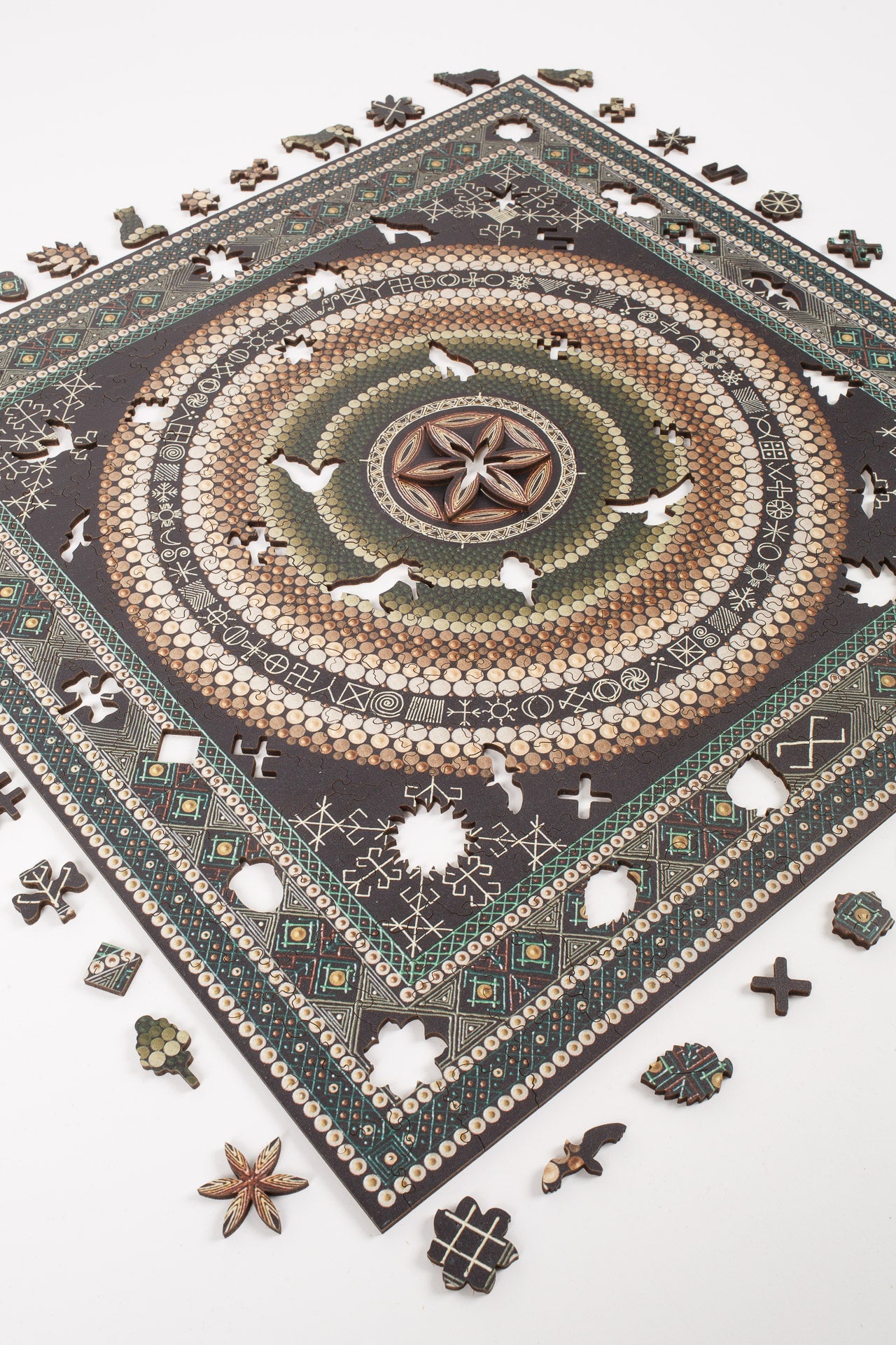 Mandala BALTŲ SAULĖ